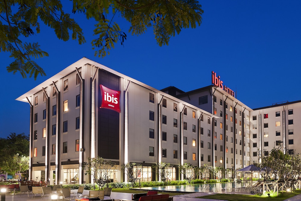 Ibis Bangkok Riverside 10/66