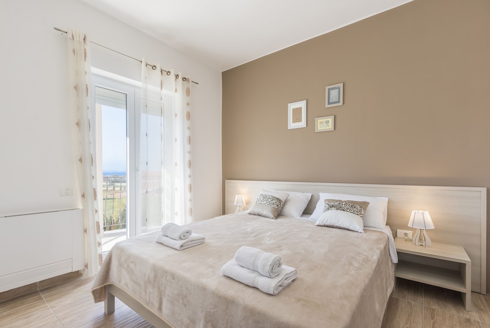 Villa Nina Apartments 17/50