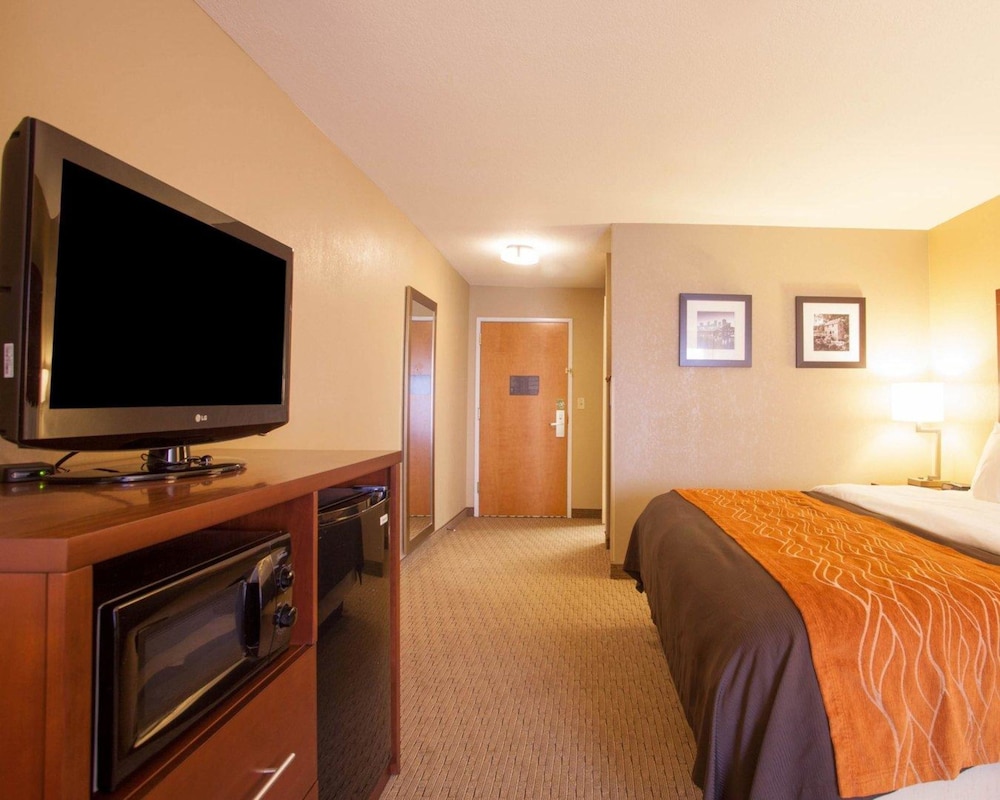 Quality Inn & Suites I-40 East 27/59
