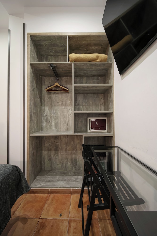 Hostal Las Fuentes 6/66