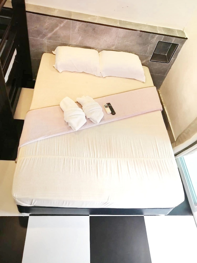 Baan Kaew Ruen Kwan 38/71
