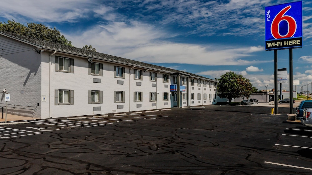 Motel6 Wichita, Kansas 48/57