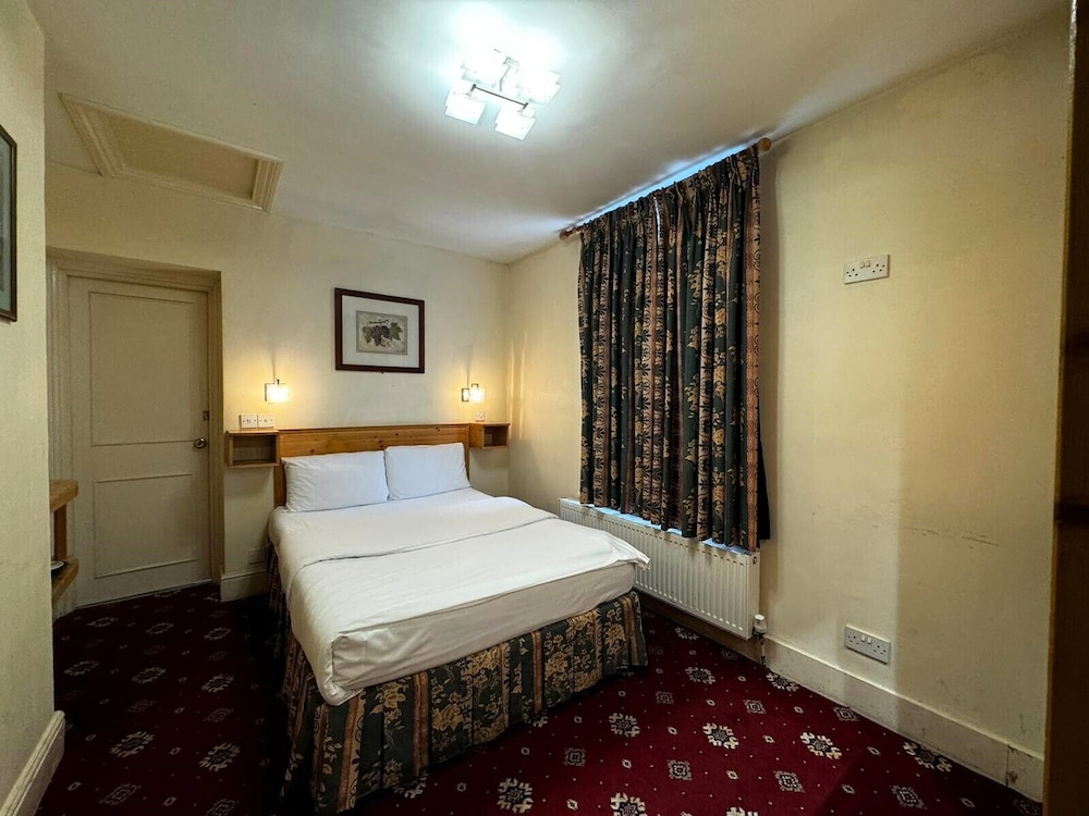 Bridge Park Hotel 43/65