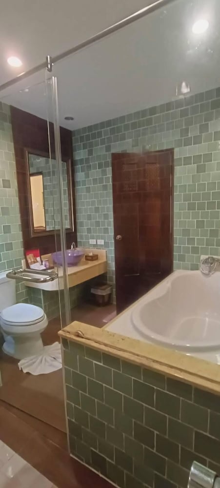 Viang Thapae Resort 50/50