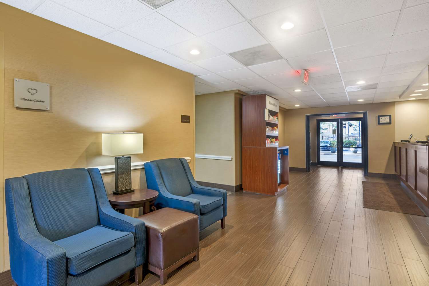 Spark by Hilton Wilmington 18/28