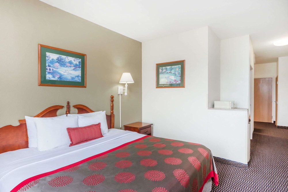 Ramada By Wyndham Columbia 12/51