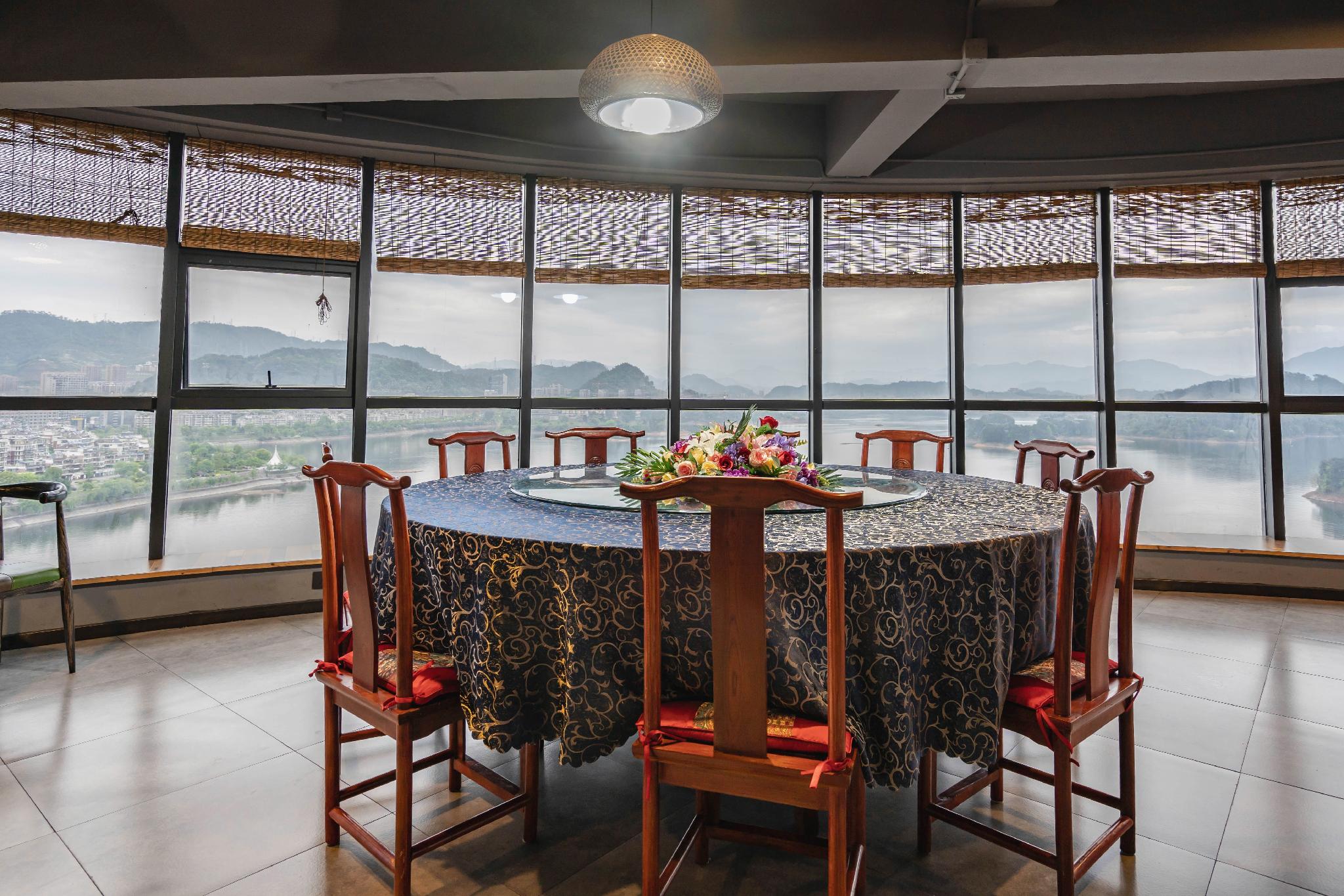 Yitu Lake View Hotel 18/29
