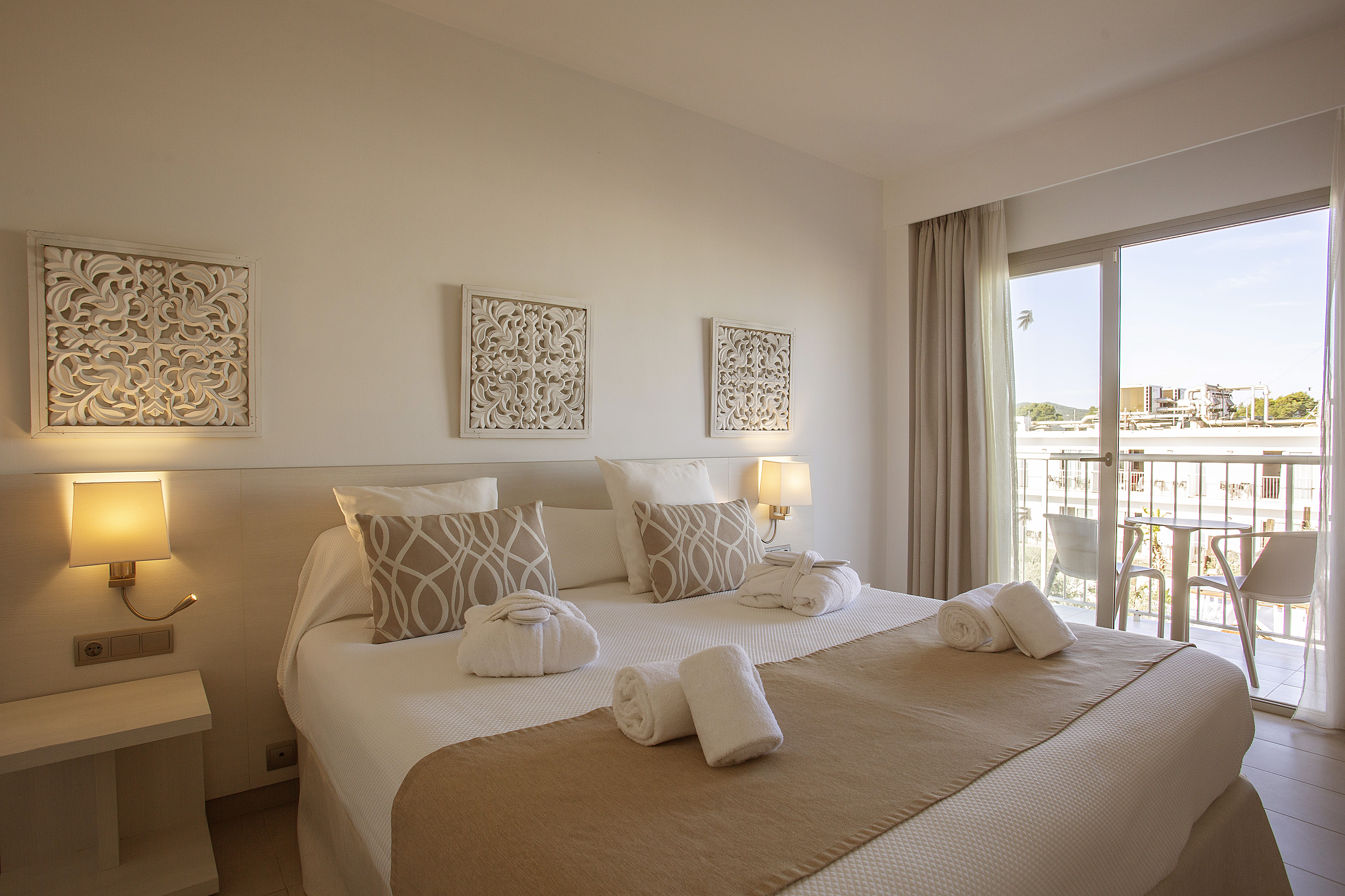 جناح جونيور مفرد، Hotel Puchet Ibiza 2/10