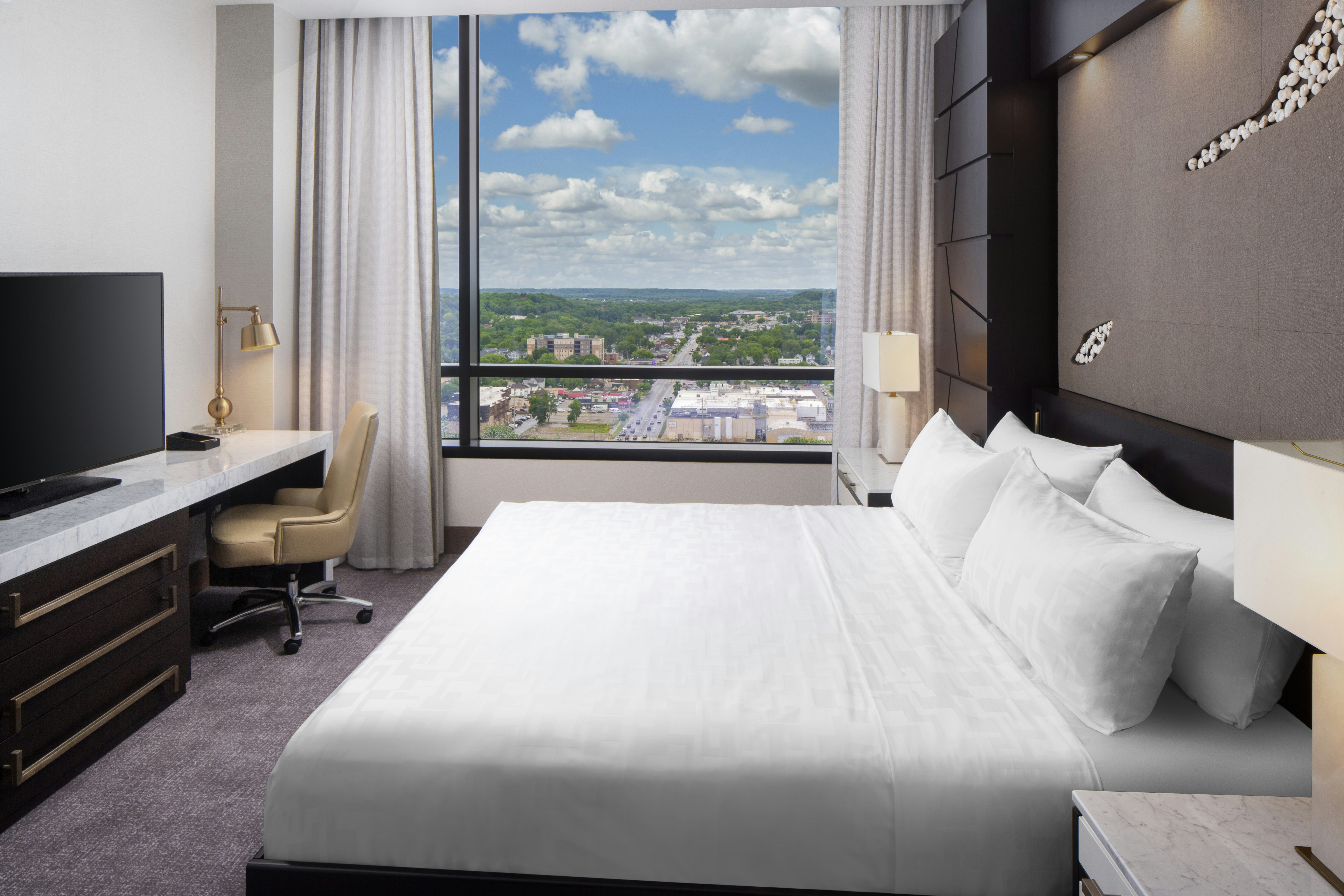 PRESIDENTIAL, SUITE, 2 KING BEDS