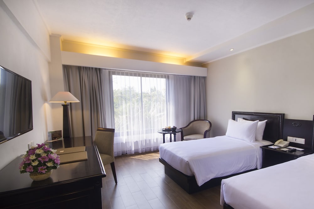 Hotel Santika Cirebon 10/28