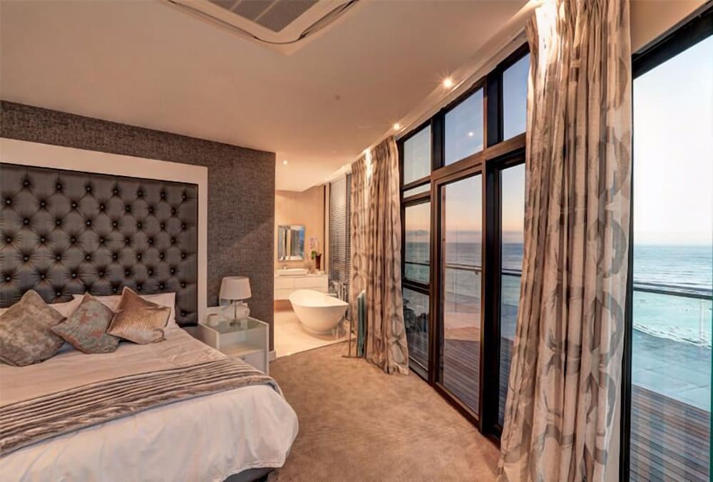 Ocean View Penthouse 7/41