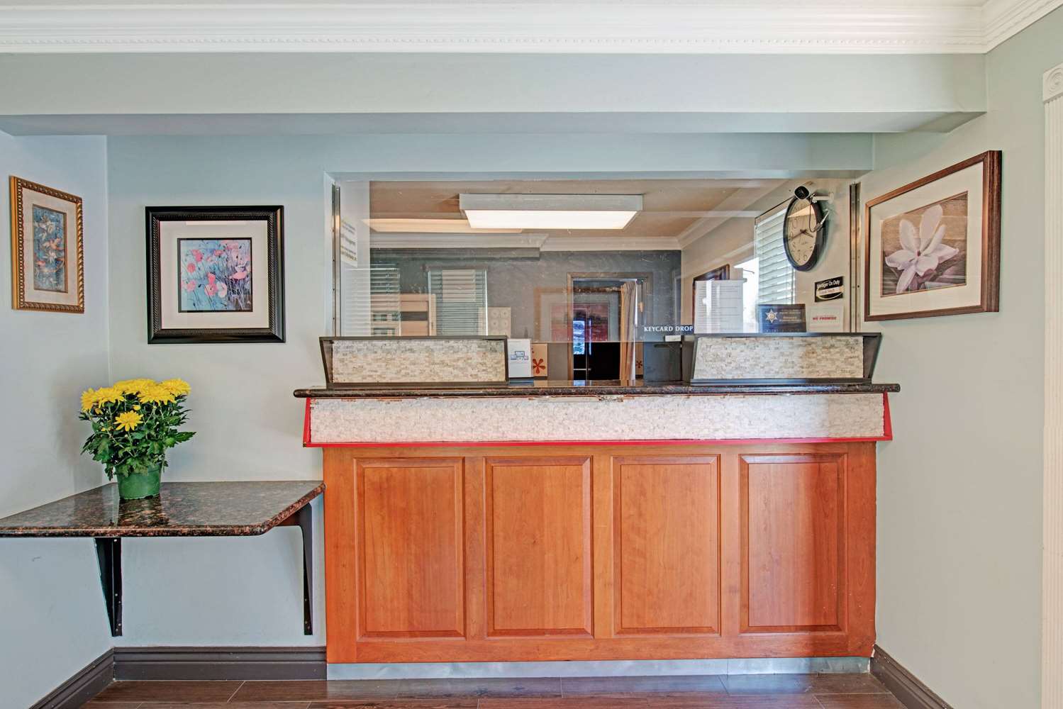 Super 8 By Wyndham Sacramento Florin Rd 12/20