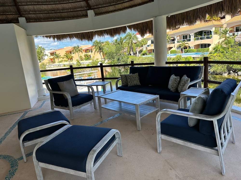 Coral Maya Stay Suites 32/50