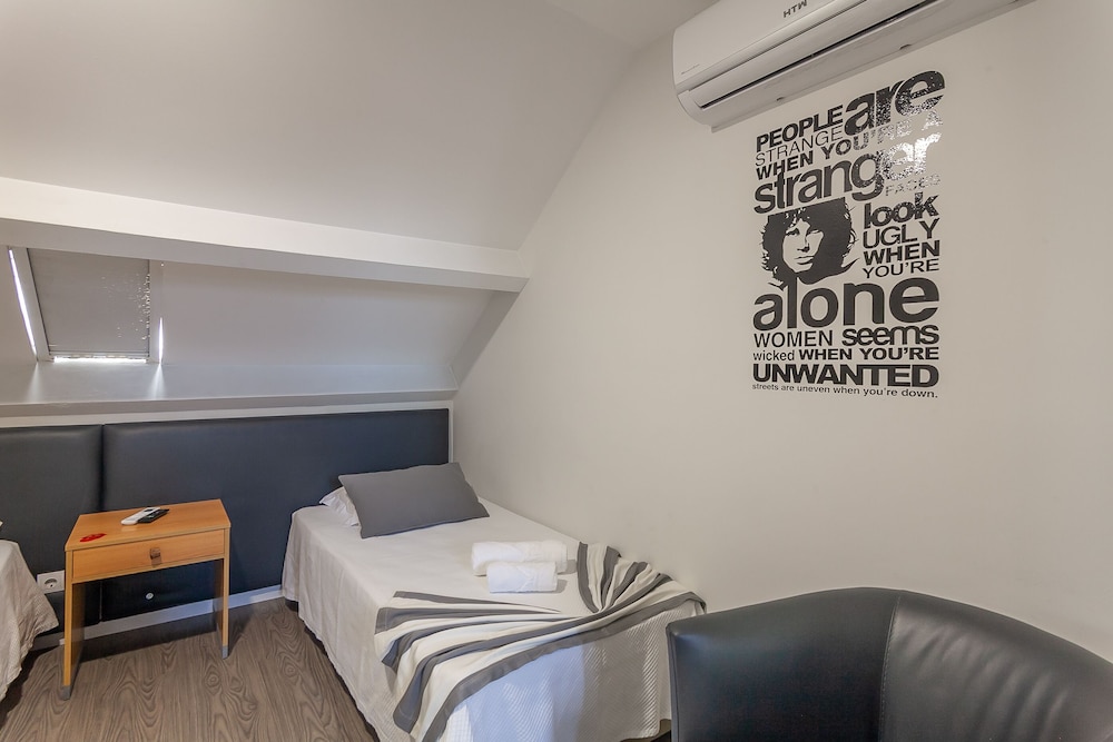 Cristal Guest House 26/63