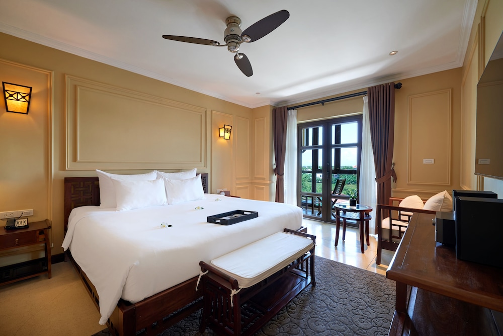 GRAND, SUITE, CLASSIC WING