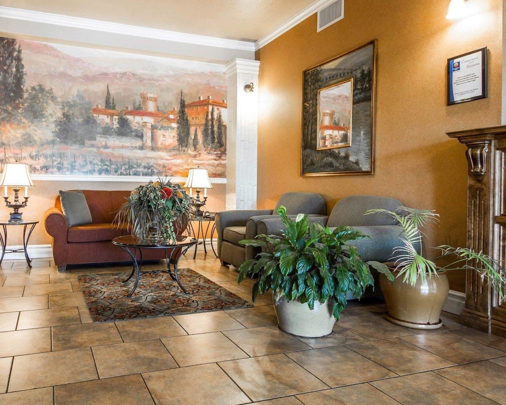Comfort Inn & Suites Ukiah Mendocino County 25/34