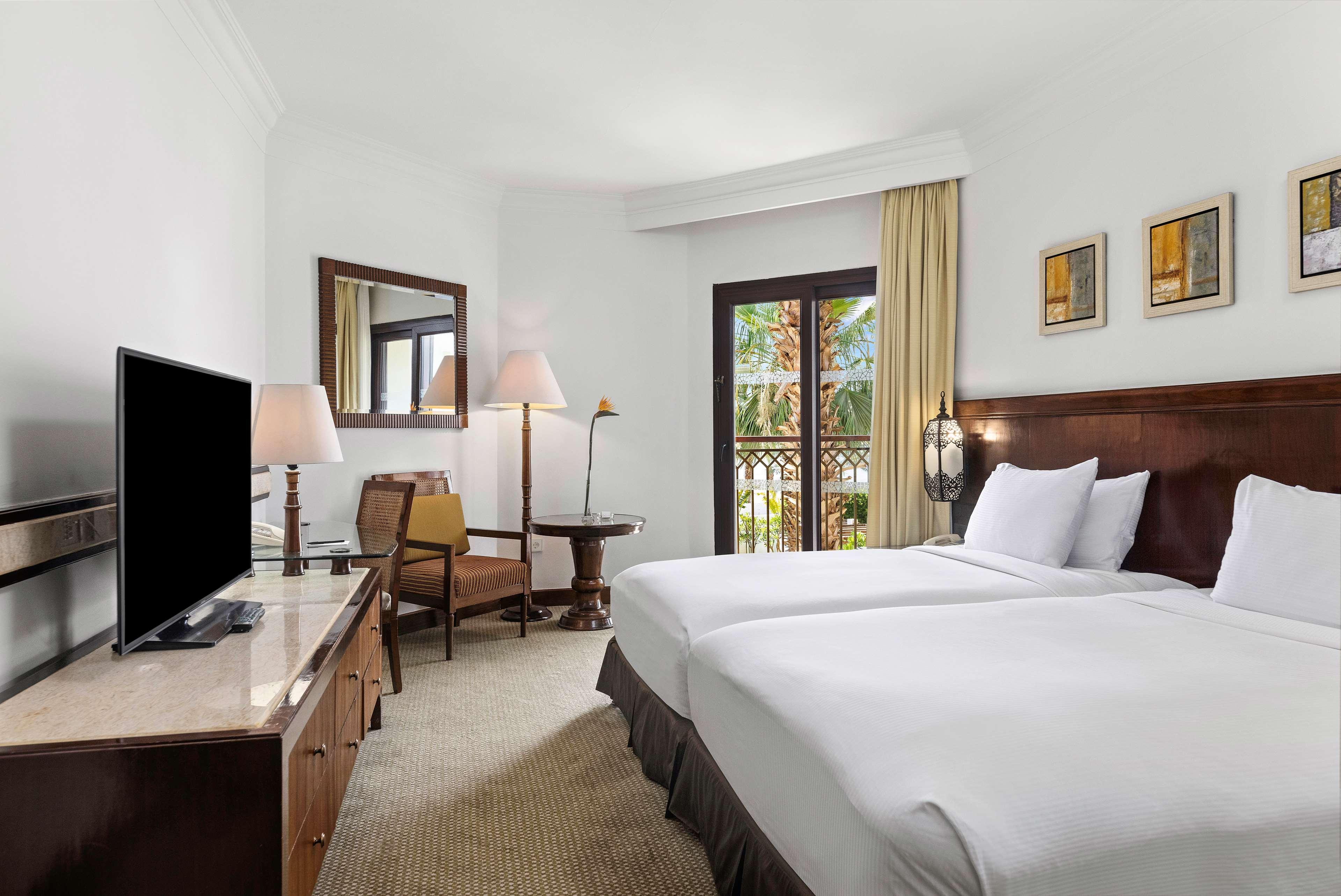 Guest Room, Twin Beds or Single Bed, Partial River View