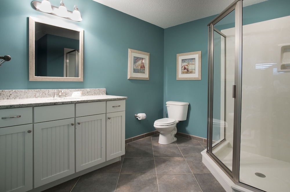 Bluewater Resort And Marina By Spinnaker Resorts 53/55