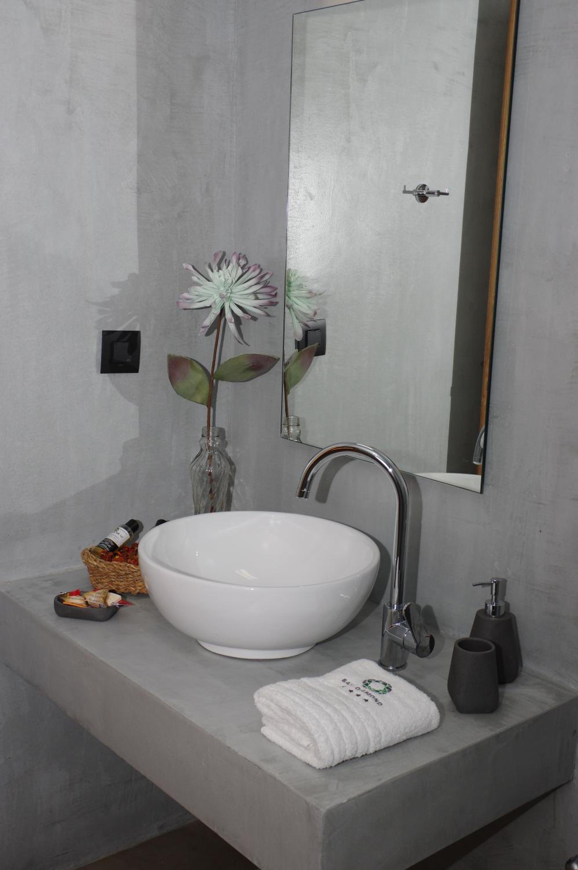 غرفة سوبيريور بسرير مزدوج بإطلالة على البحر، Bali Diamond Hotel - Adults Only 6/7