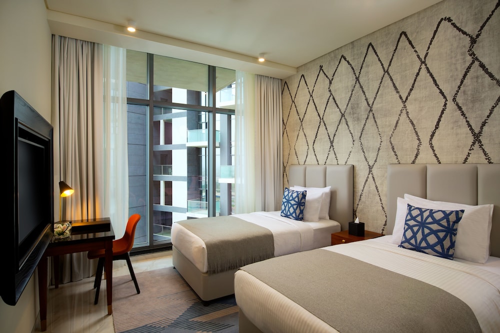 Millennium Atria Business Bay 23/93