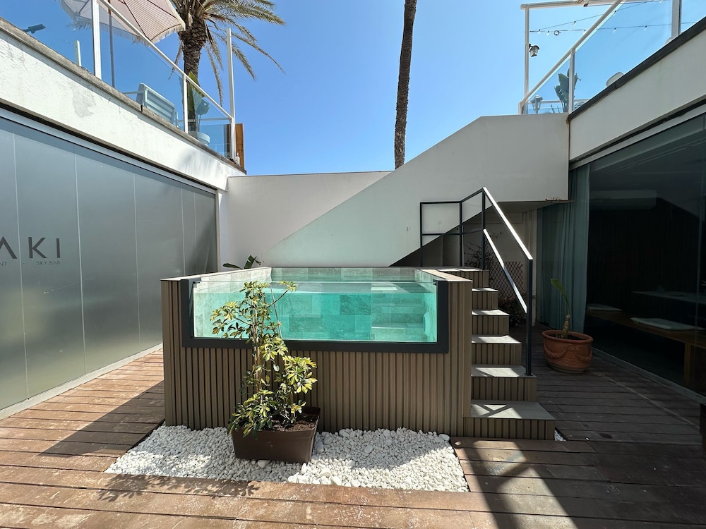 Meraki Beach Hotel Adults Only 24/50