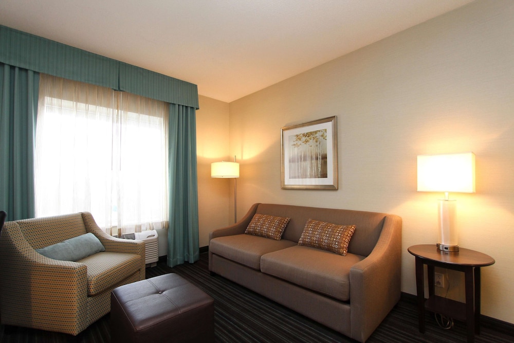 Hampton Inn and Suites by Hilton St Johns Airport 21/40