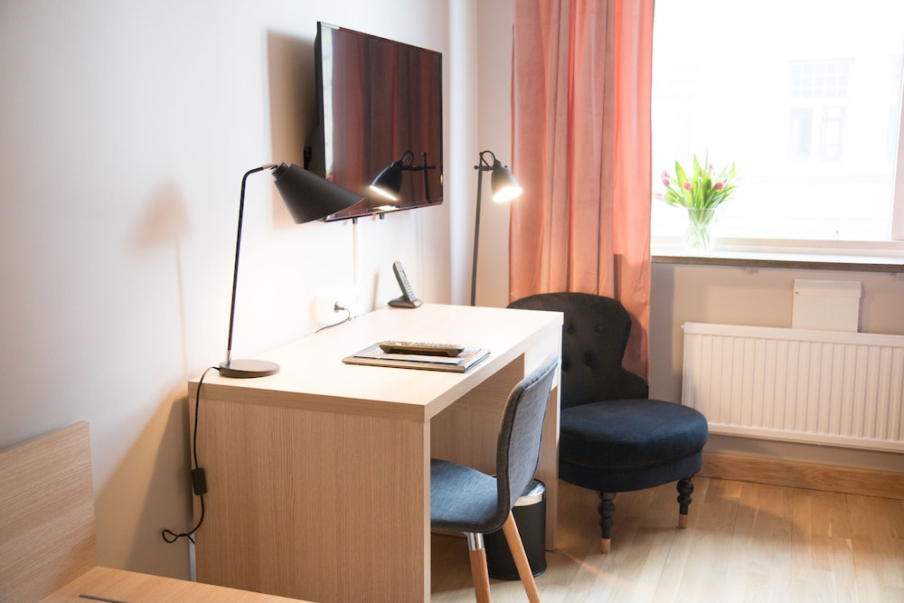 Hotell Aston 30/32