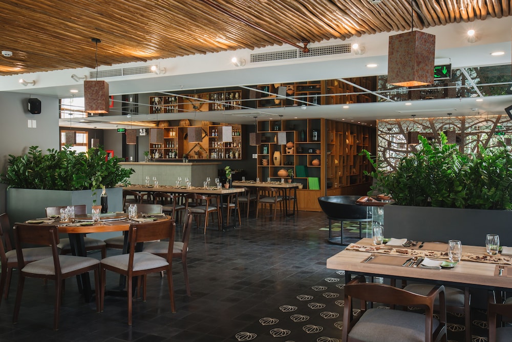 restaurant cafeteria