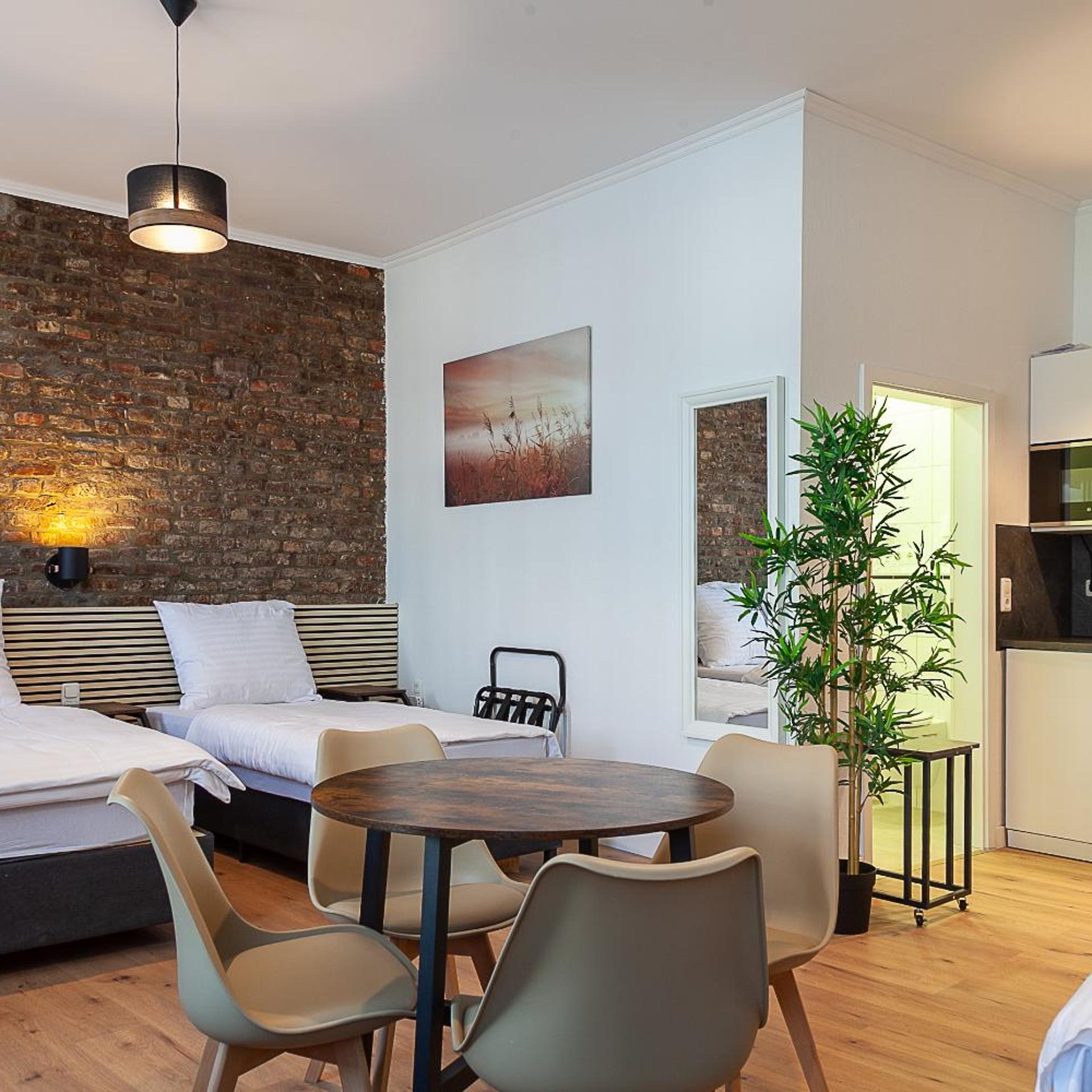 Soers Hotel 48/64