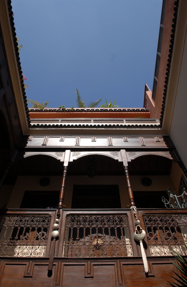 Riad Aubrac 2/75