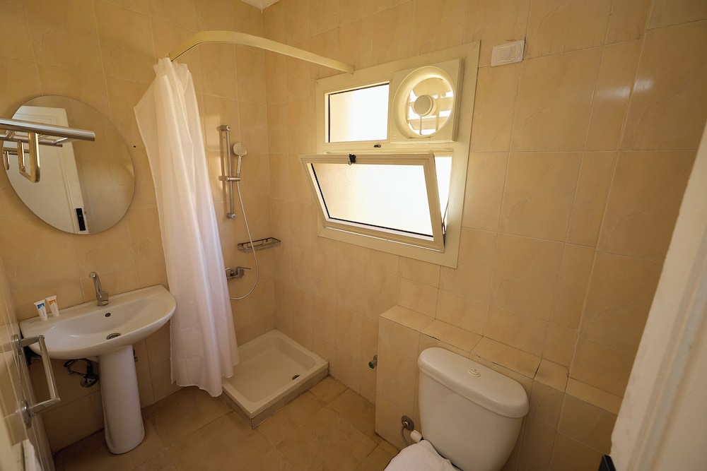 Settle Inn Al Rehab City 1 38/42
