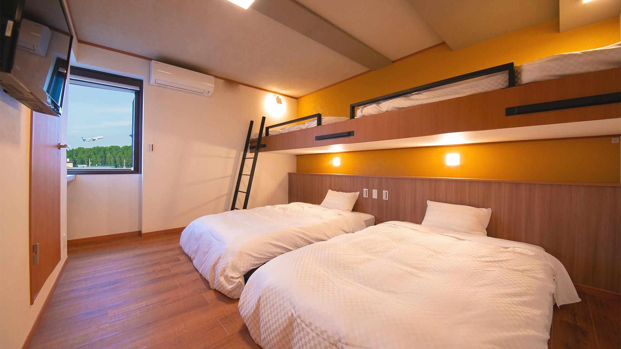 Family, 4 Beds, Airport View, Shared Bathroom