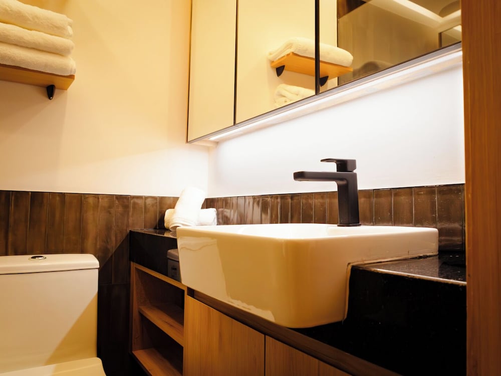 LOFT, SUPERIOR
