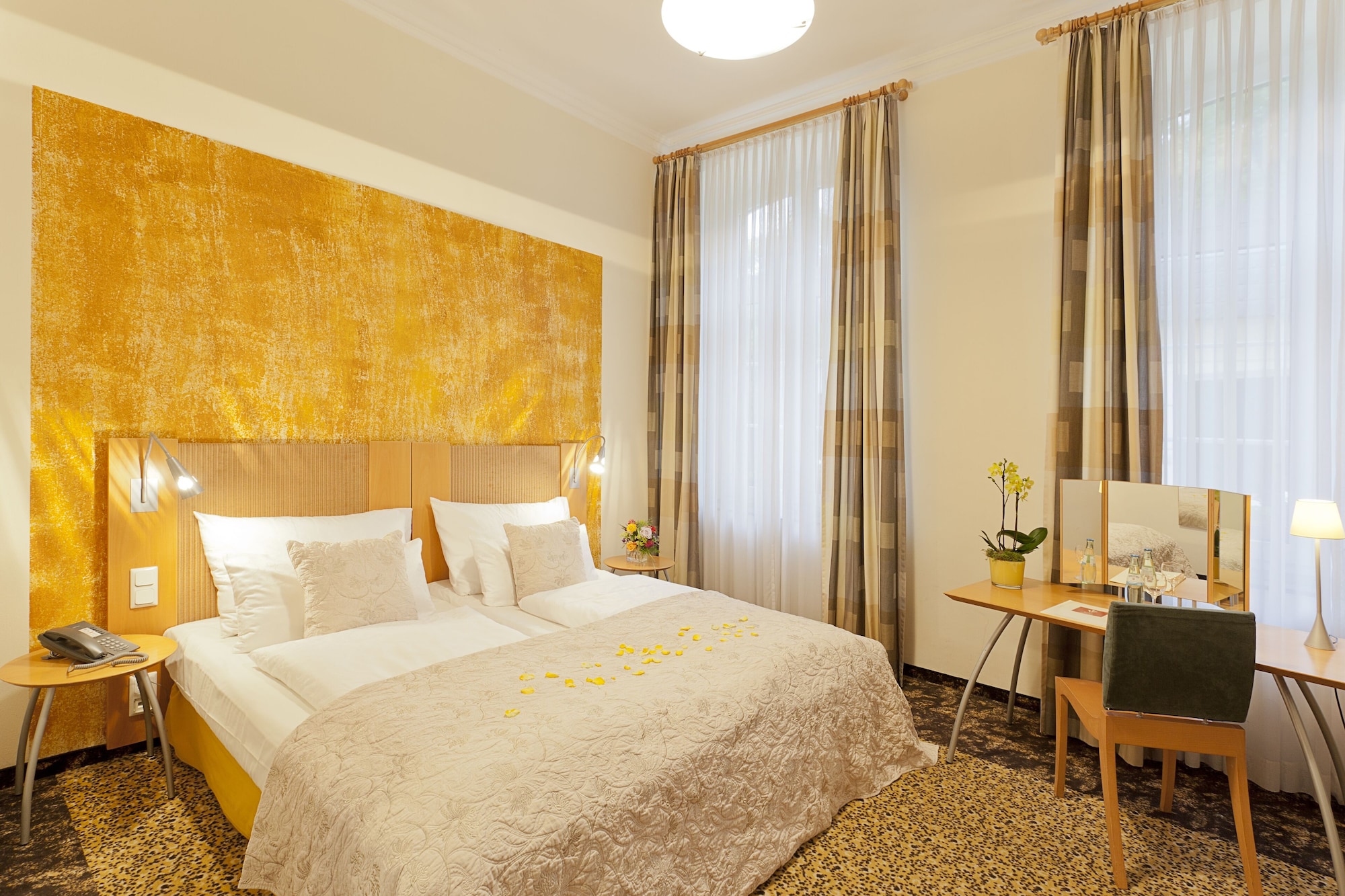 ROOM, TRIPLE, DOUBLE BED, SOFA