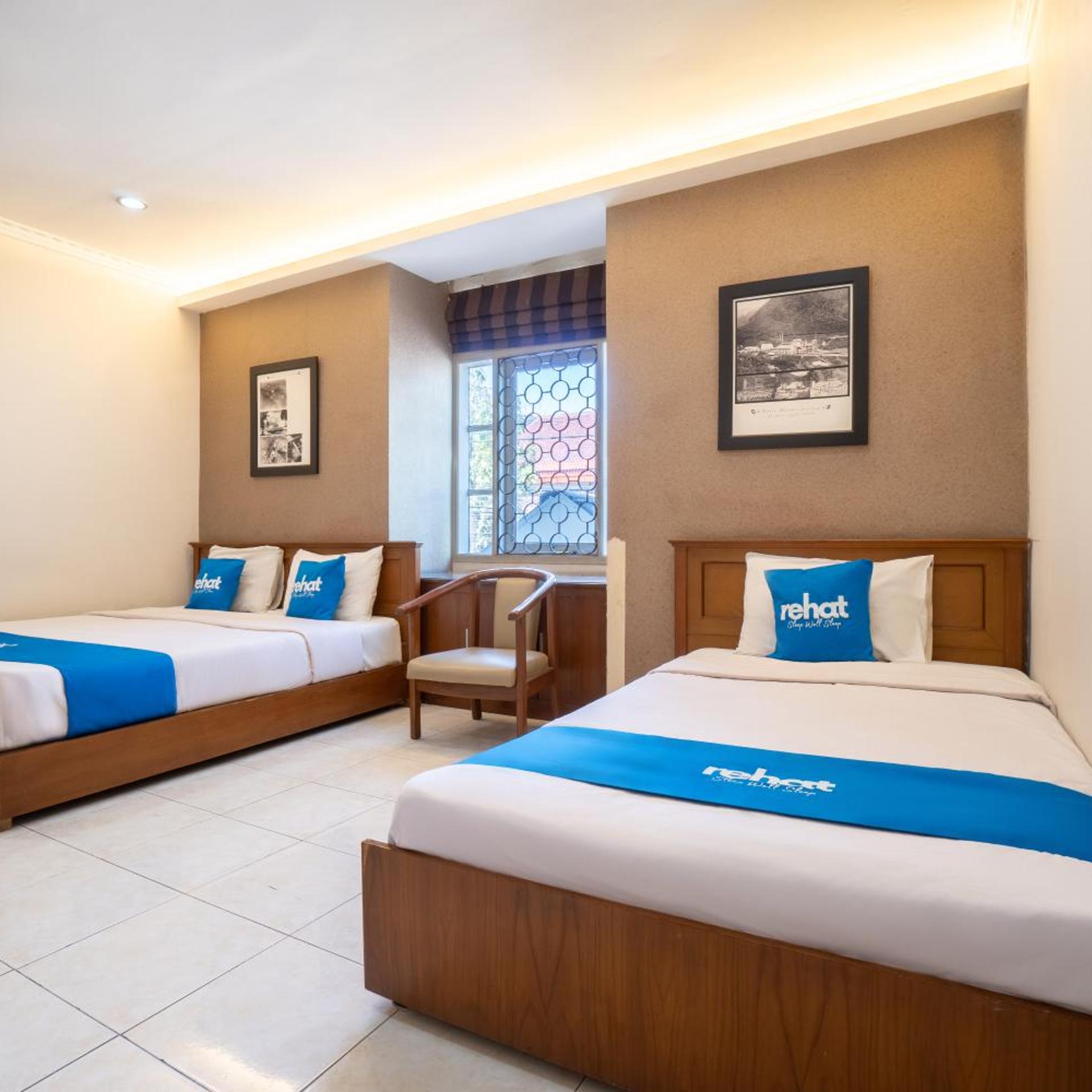 Rehat at Hotel 10 Buah Batu 20/50