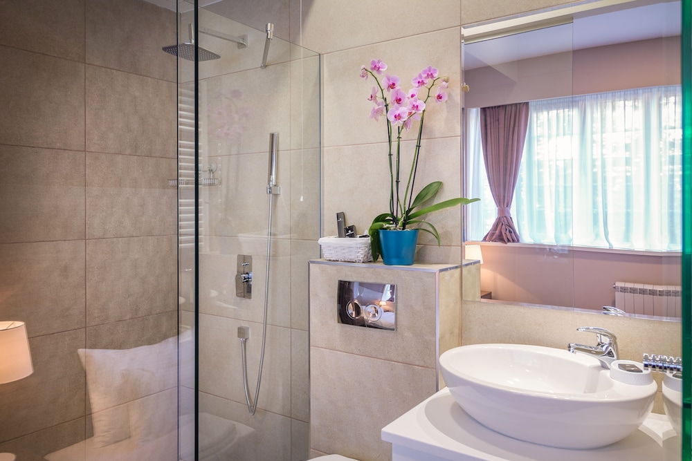 Guest House Veneti Suites 45/50