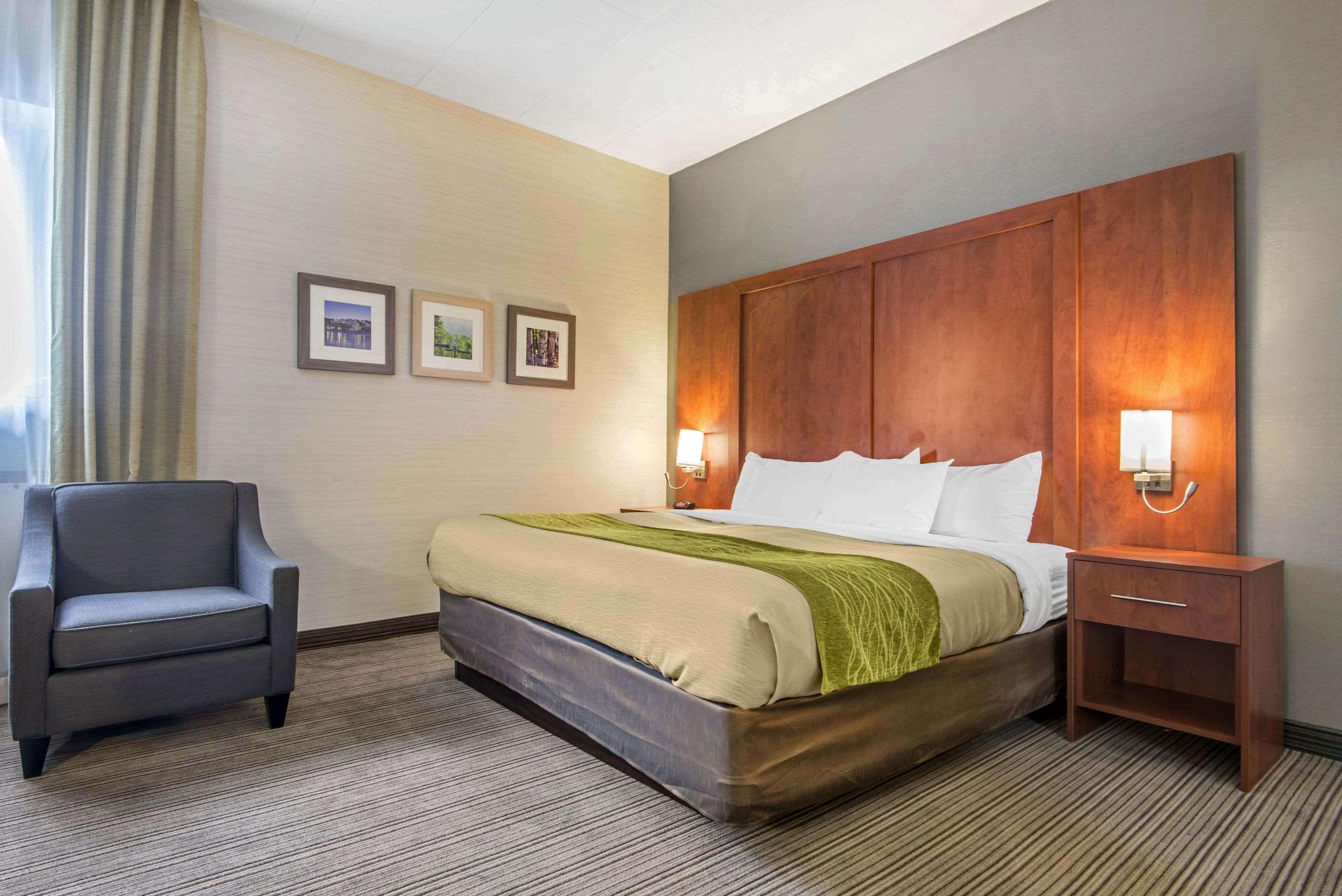 Room at Comfort Inn & Suites Collingwood, COLLINGWOOD - ONTARIO