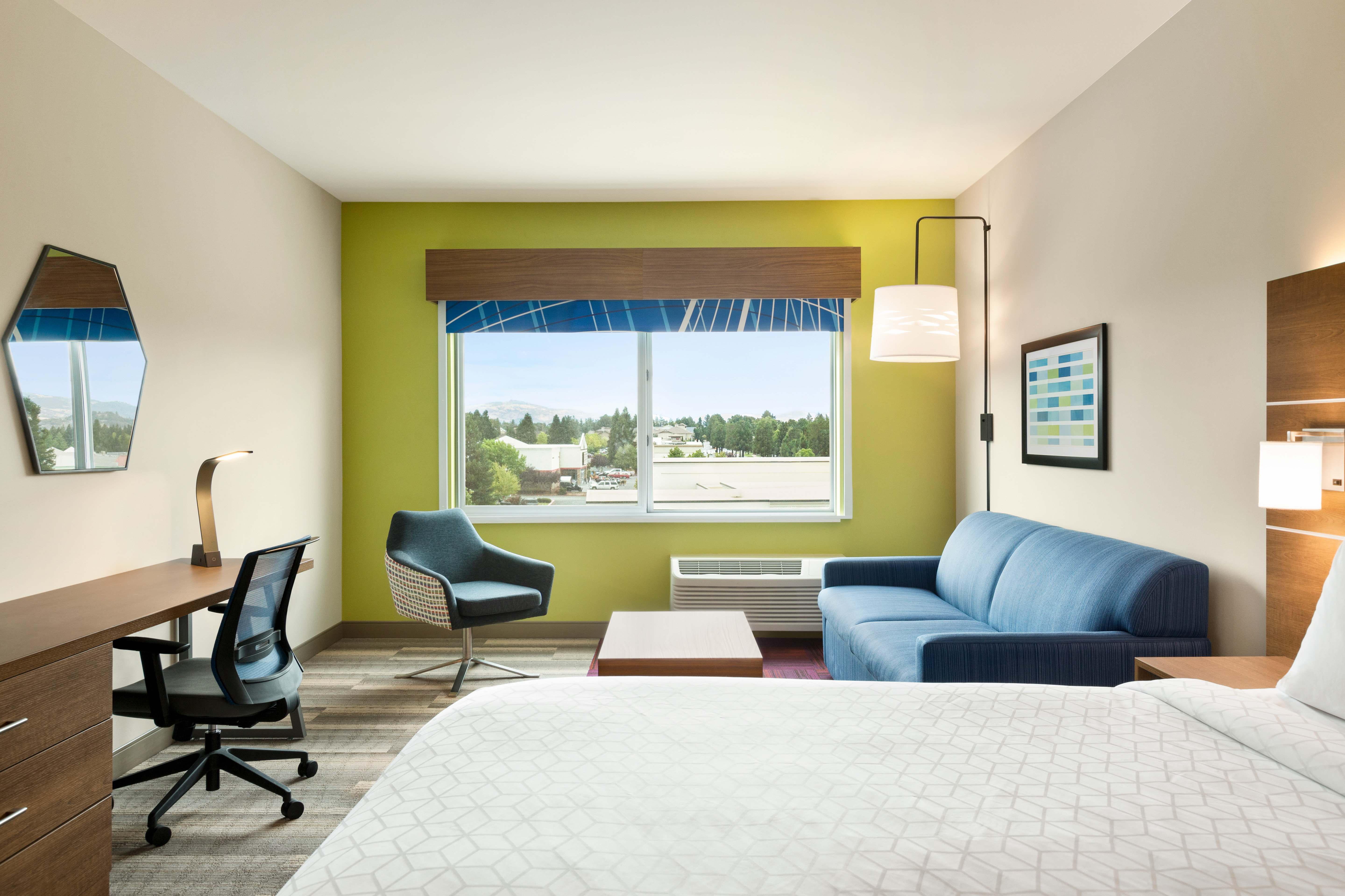 Holiday Inn Express & Suites - Ukiah 48/80