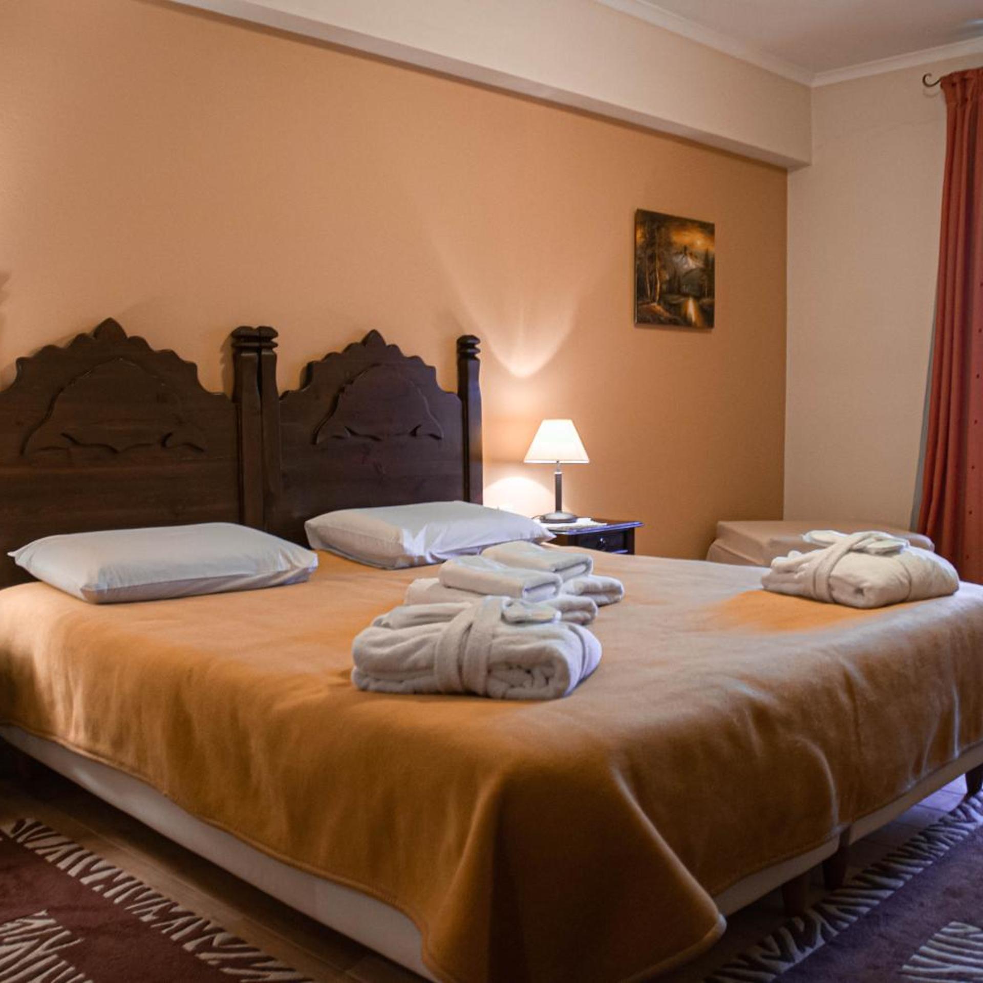 MELEGOS HOTEL 16/54