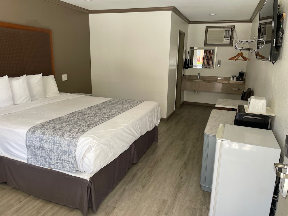 Americas Best Value Inn Bishop 16/32
