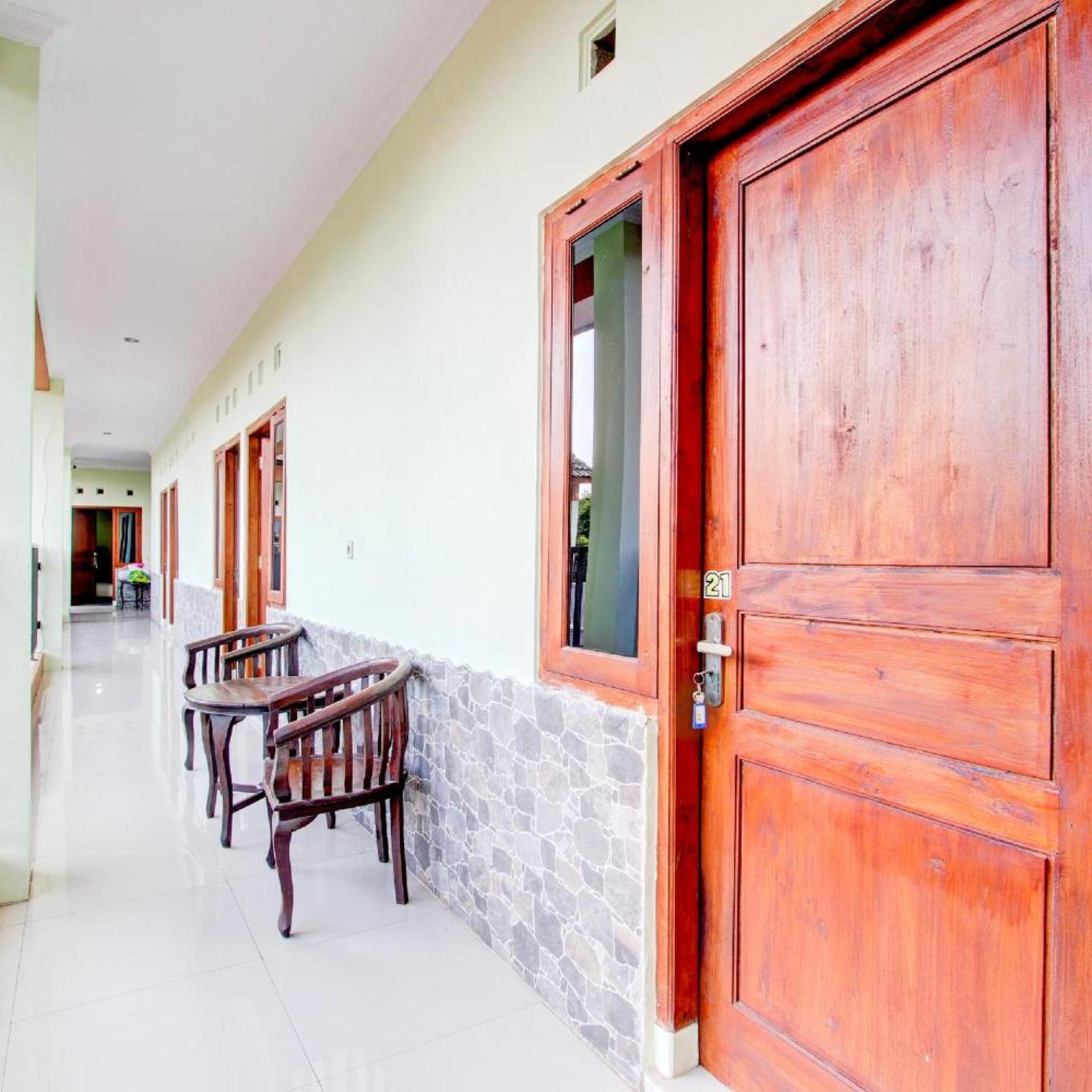 Hotel O Sleman Near Bandara Adi Sutjipto Formerly Joglo Sorogenen 7/32