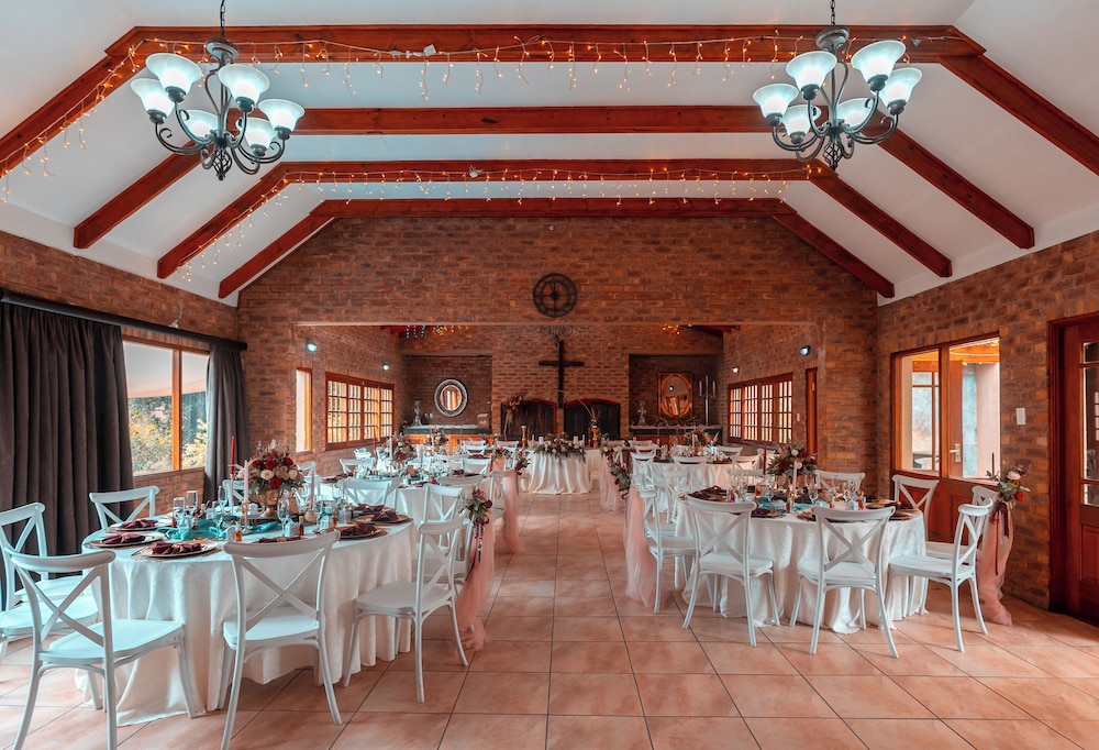 Afrique Boutique Hotel O.R. Tambo 33/50
