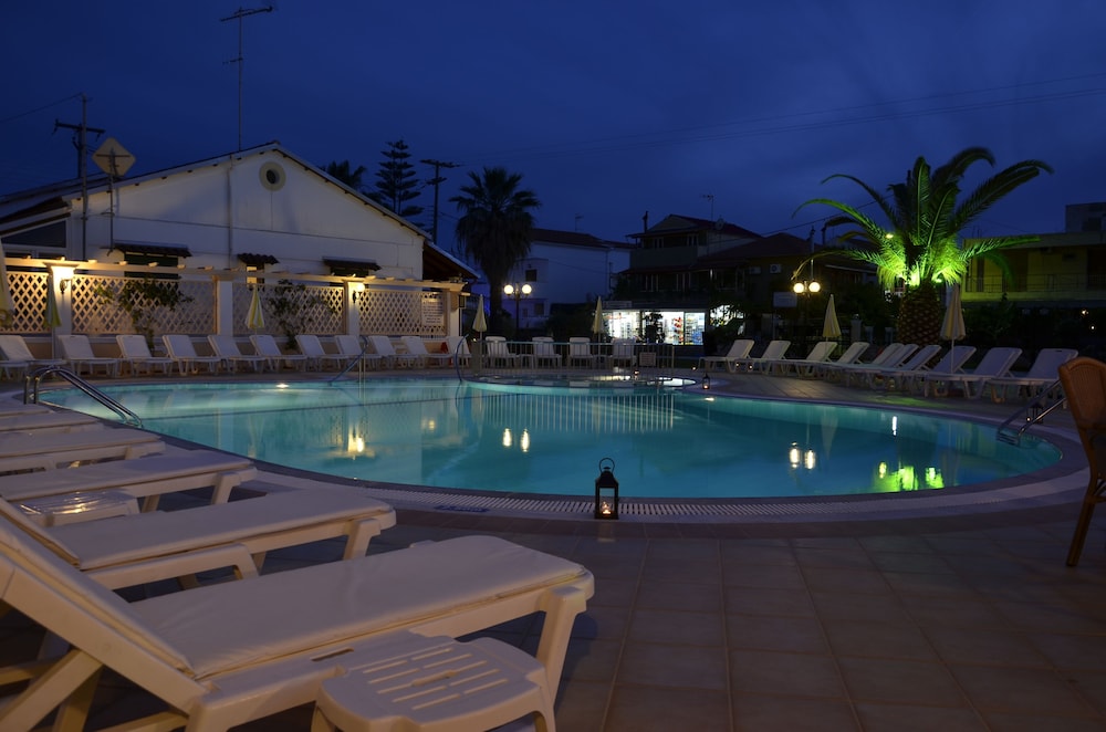 Konstantina Apartments 3/35