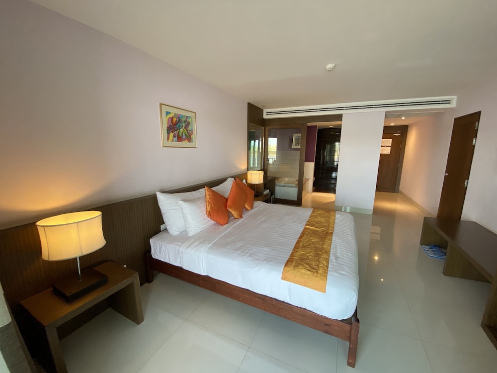 Siam Triangle Hotel 14/61