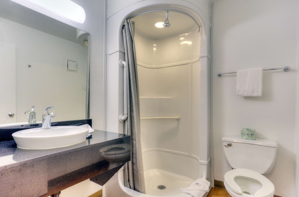 Motel6 Tigard, OR - Portland South - Lake Oswego 25/59