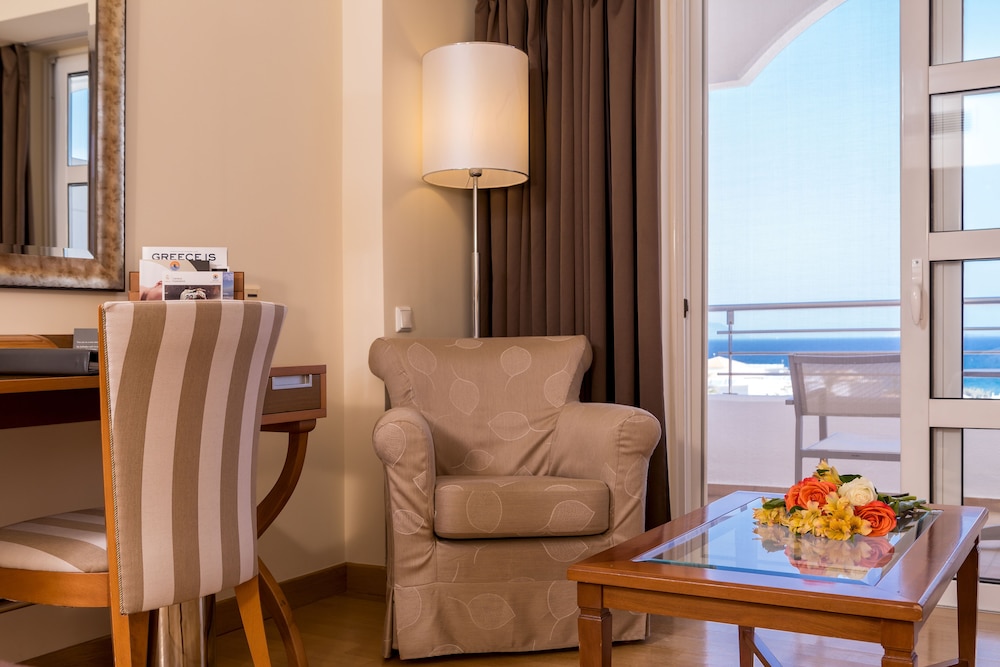 Neptune Luxury Resort 57/78