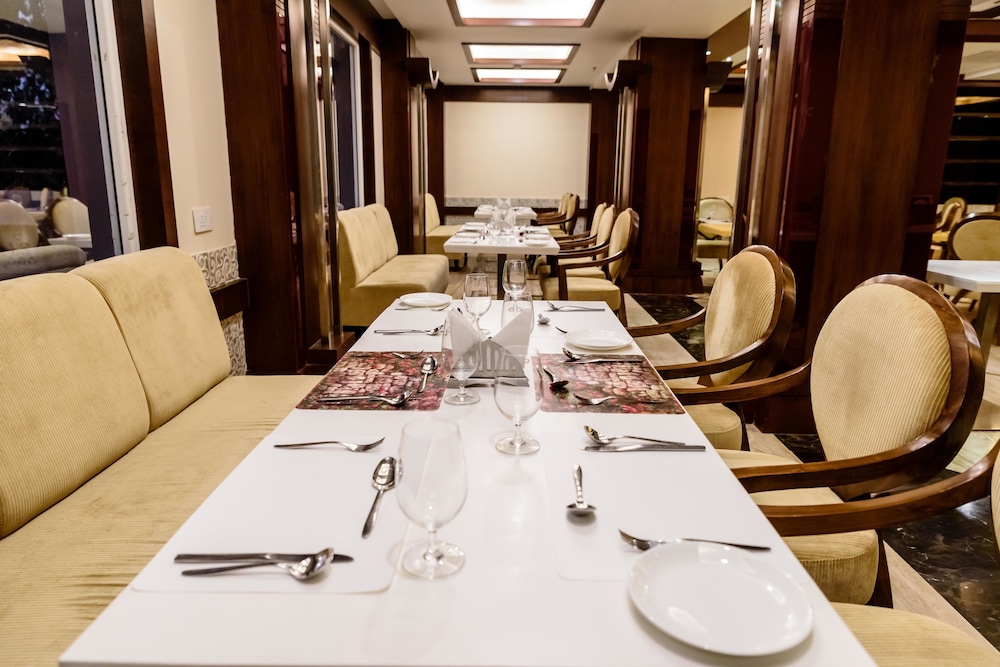 Konark Grand Hotel 44/50