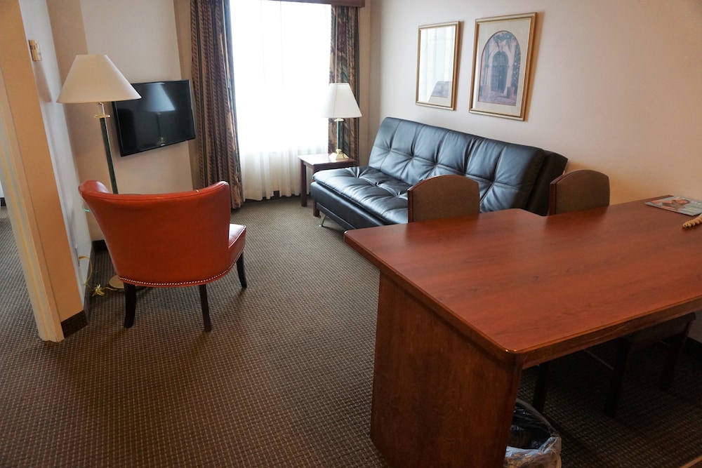 River Hills Hotel 27/66