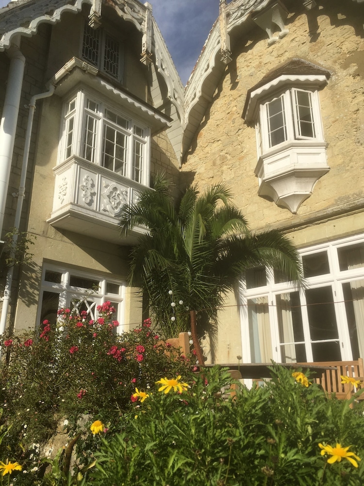 Lisle Combe 47/50