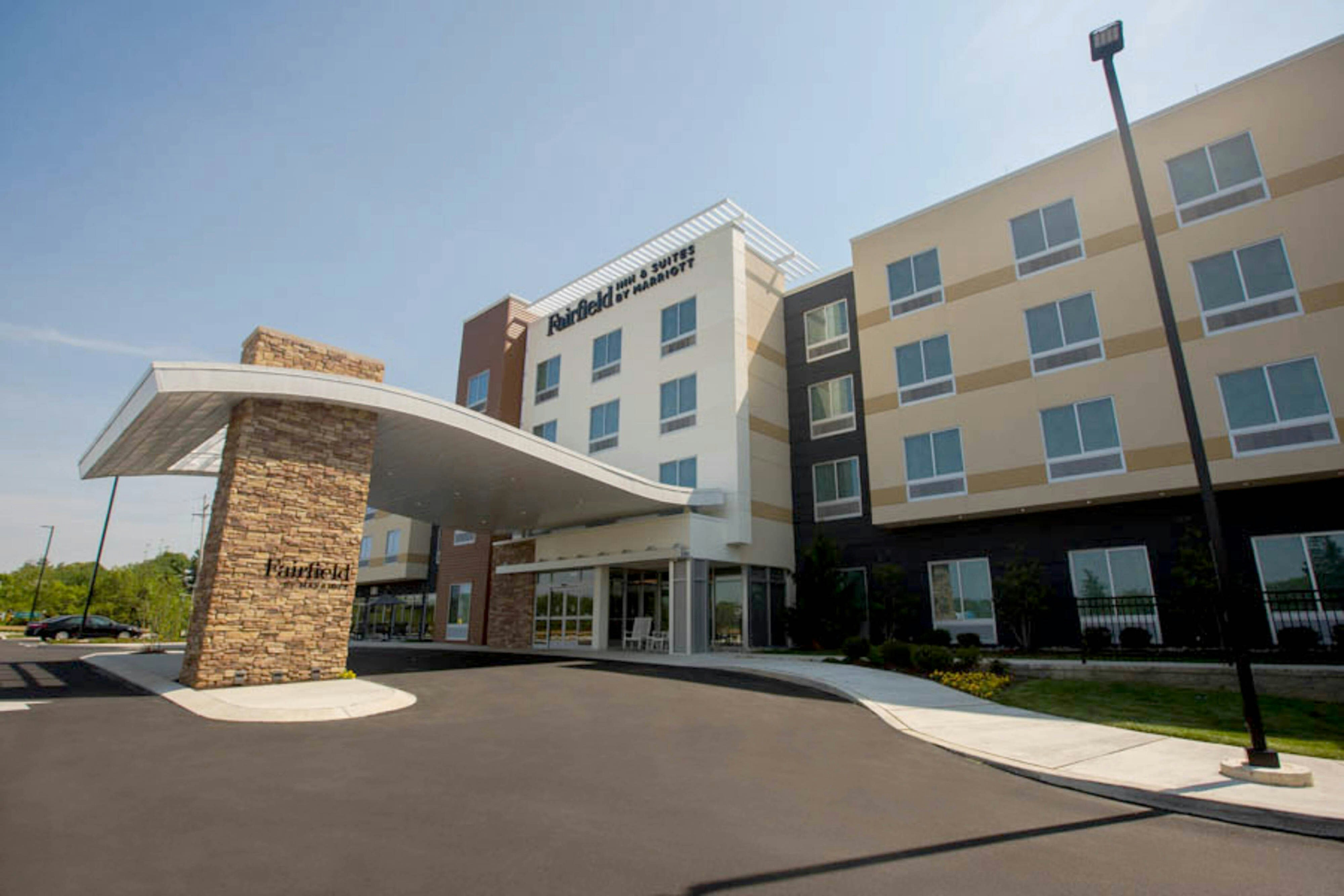 Fairfield Inn Suites Philadelphia Broomall Newtown Square 48/49